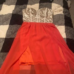 Juniors size 5 high/low coral and sequin dress
